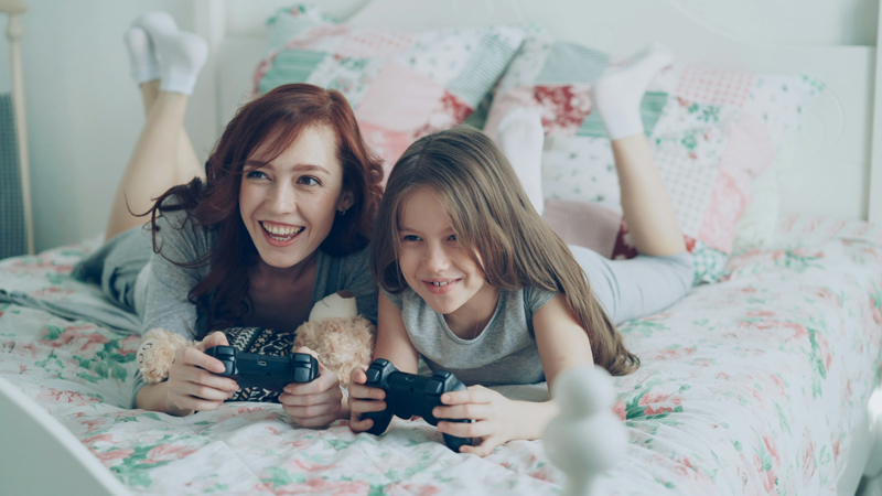 ゲームする母